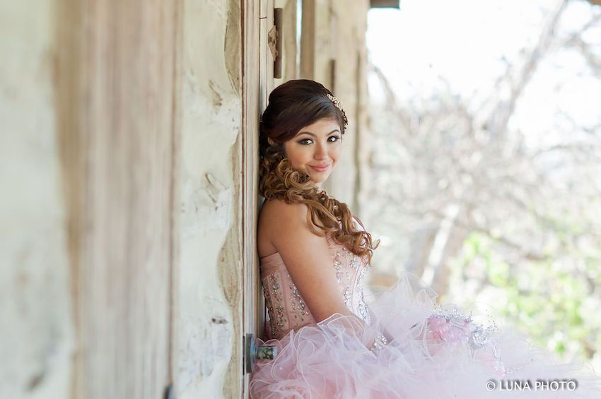 Bellaquinces & Photography, Quinceanera photography for quinceanera